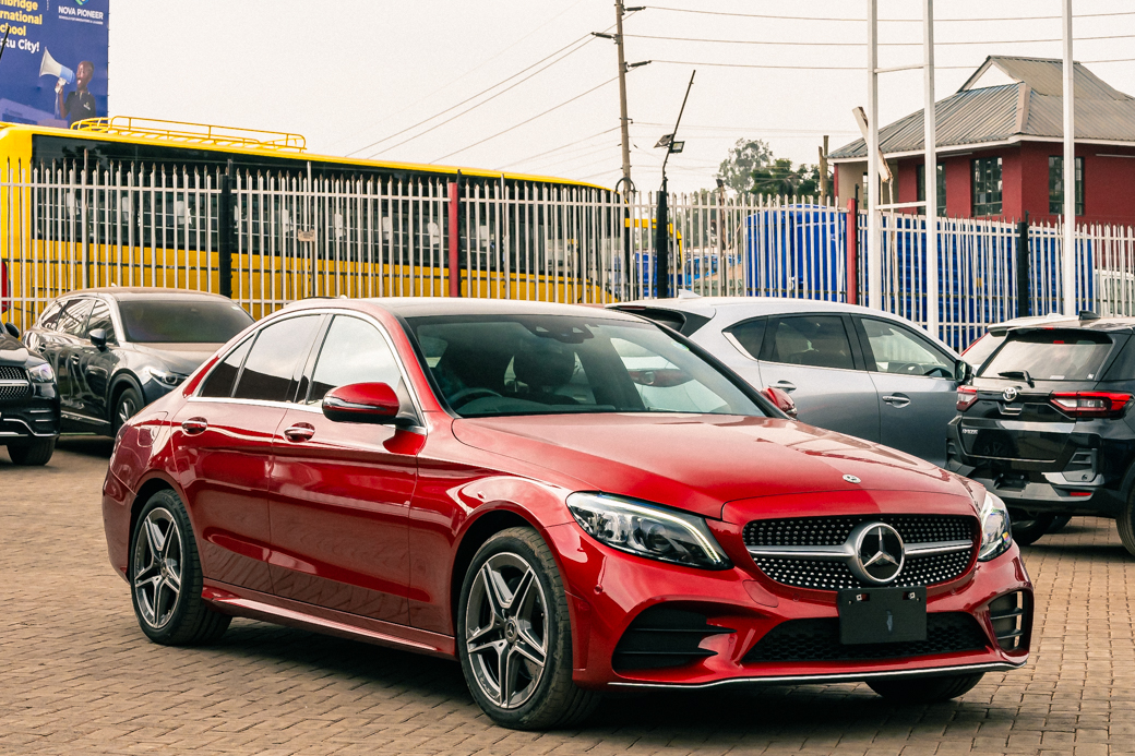 Mercedes Benz C200